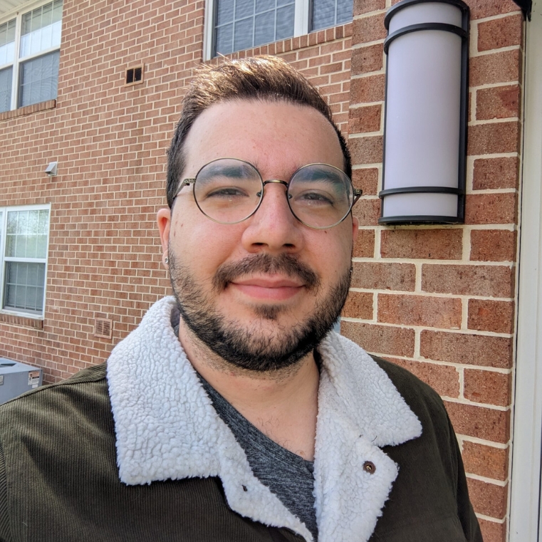 Friends & Neighbors board member Mara Unger